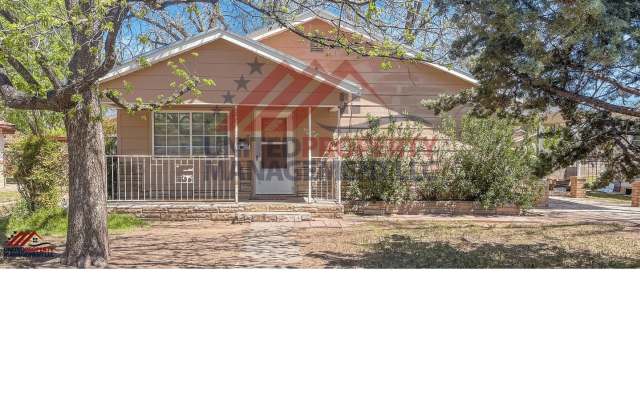 Nice Home North of Town - 1028 North Eddy Street, Carlsbad, NM 88220