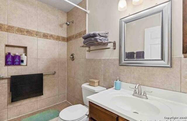 6735 COUNTRY FIELD DR