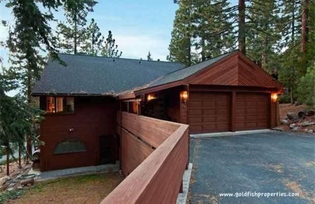 Photo of Incline Village: House - 4 Bedrooms, 3.5 Bathrooms, 2 Car Garage, Lake Views.