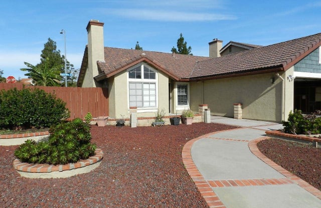 7505 Bannister Ln - 7505 Bannister Lane, San Diego, CA 92126