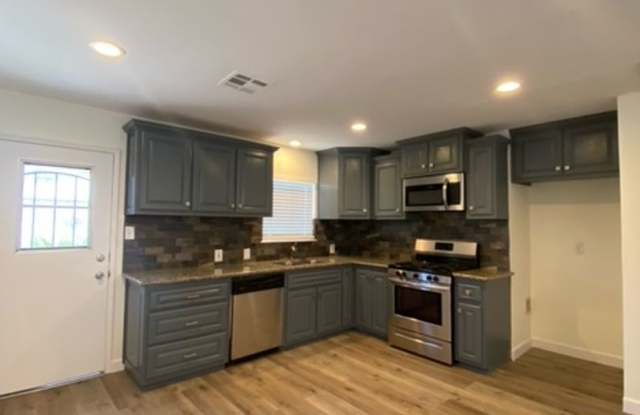 Charming Oleander Home