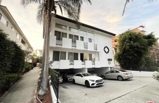 Photo of 1037 S Shenandoah St unit: 7