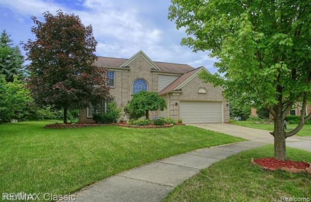 1796 Lanhan Ct - 1796 Lanhan Court, Wayne County, MI 48188