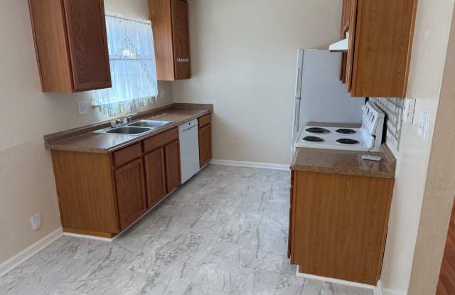 2225 Hillsborough Ct