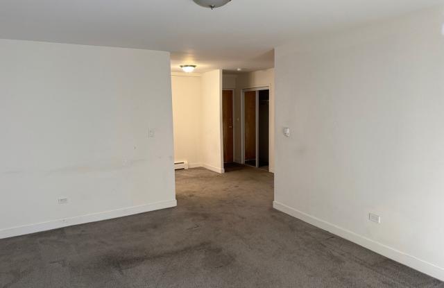 4036 N California Avenue