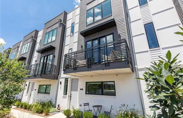 437 Plateau Place NW