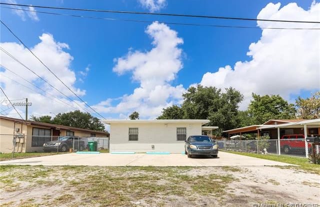 2171 NW 100th St - 2171 Northwest 100th Street, West Little River, FL 33147