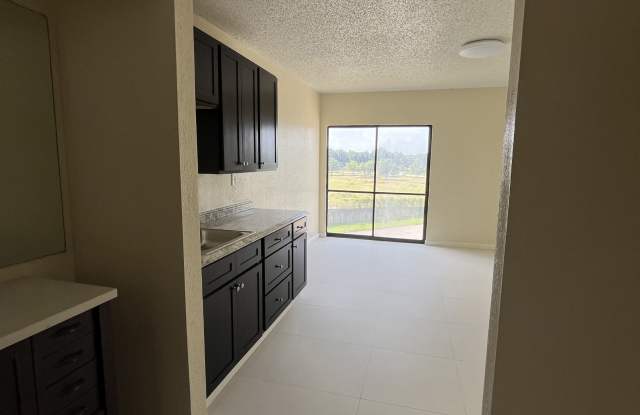 2705-2715 Cherry Road, Memphis , Tennessee, 38111 - 1408