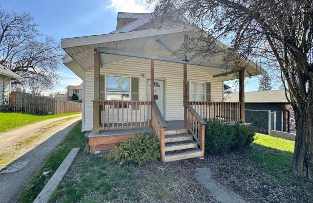 Gorgeous 4 Bed, 2 Bath Home on South Hill! - 1332 East 29th Avenue, Spokane, WA 99203