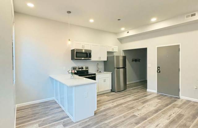 2023 MCCULLOH Street unit: 2