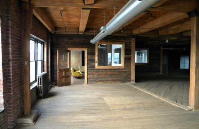 1427 West 9th Street