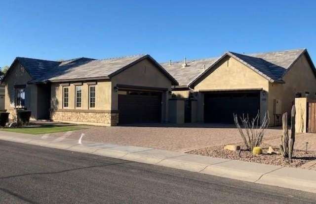 1520 E Sagittarius Place