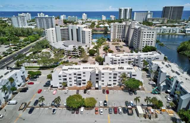 Photo of 2850 NE 14th St