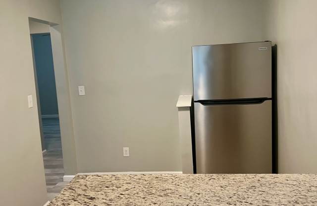 102 Glenridge Place - B