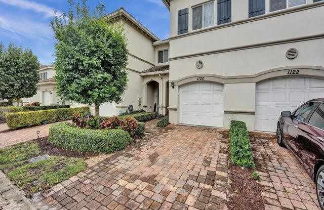 1120 Vermilion Drive