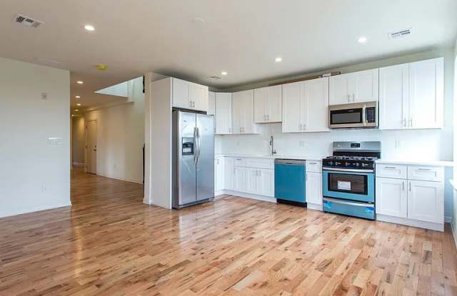 640 North 32nd Street - 1Unit 3