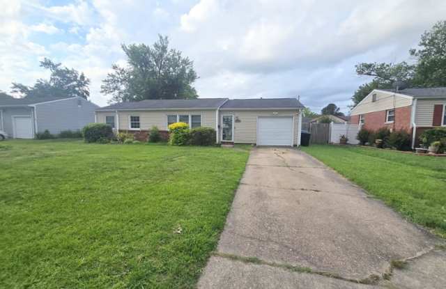 3109 Bowling Green Drive