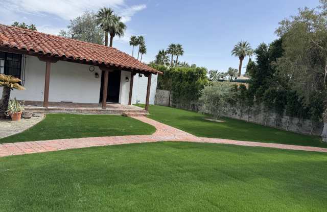 954 North Patencio Road