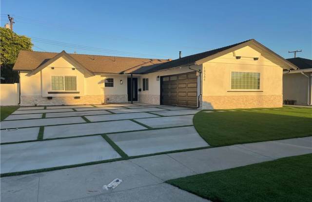 Photo of 18584 Redwood Circle