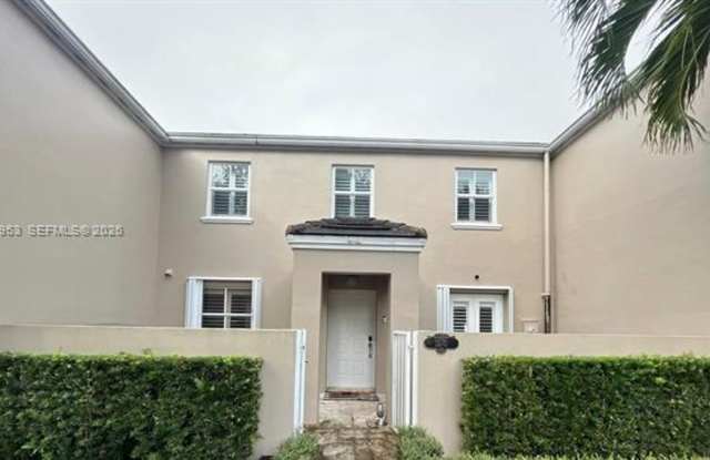5570 SW 70th Pl S # 5570 MIAMI, FL 33155