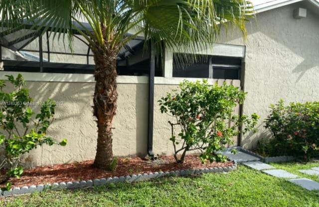 6594 Southwest 152nd Place - 6594 SW 152nd Pl, Kendall West, FL 33193