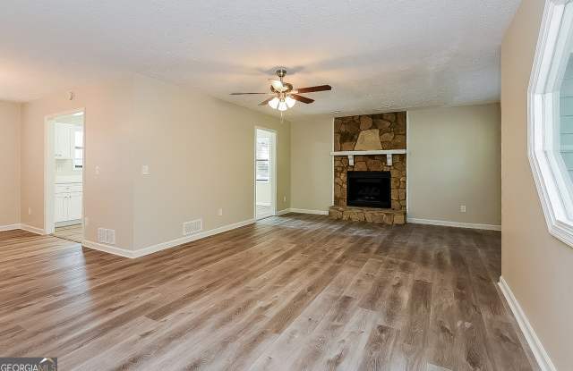 8050 Sumit Wood Drive NW