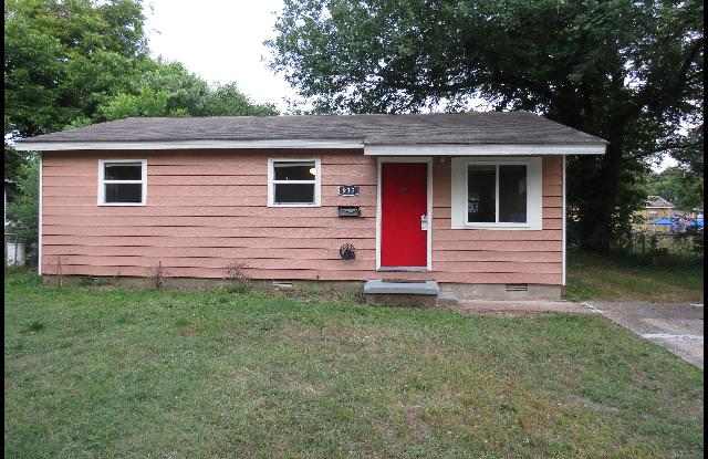 912 Greenlea Drive