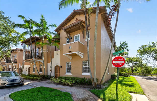 625 SW 146th Ter