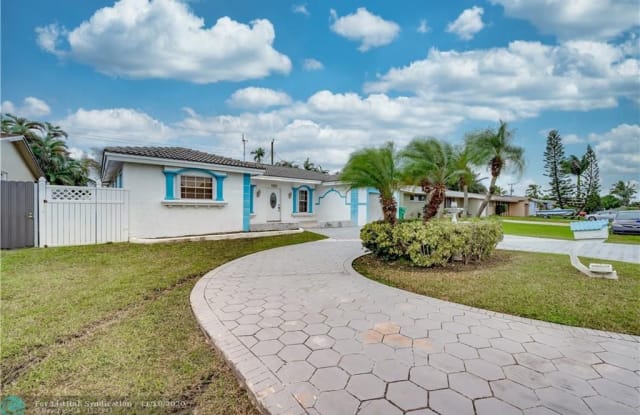 6616 Boxwood Dr - 6616 Boxwood Drive, Miramar, FL 33023