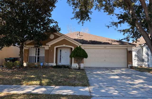 4 Bedroom near UCF