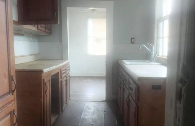 Photo of 837 Newberg Avenue