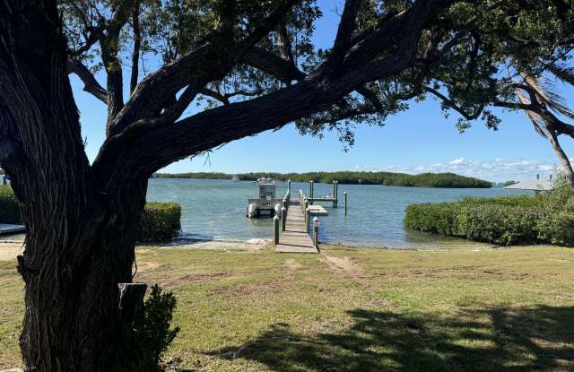 184 Harborview Drive