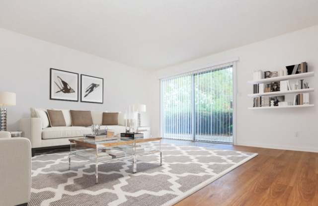 The Villas at Harbor Pointe