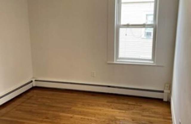 Kendall Sq. 1 Bedroom Apt. 9/1 - NO BROKER FEE