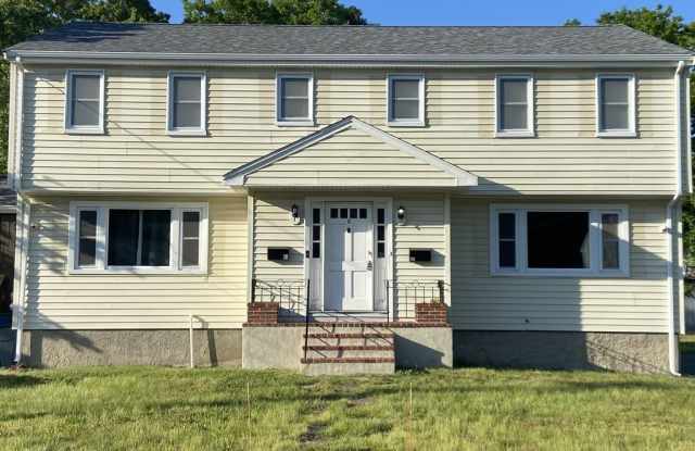 8 Regina Rd