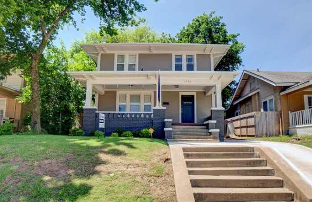 1136 North Main Street