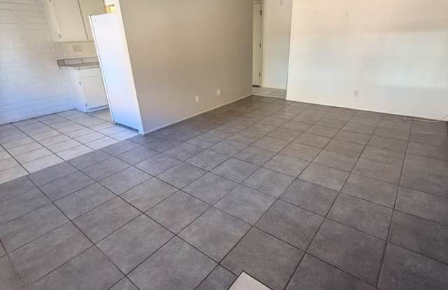 1217 North Dodge Boulevard