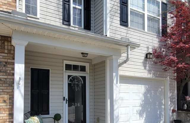 2 Bed, 2 Bath Townhome in Mauldin is Available