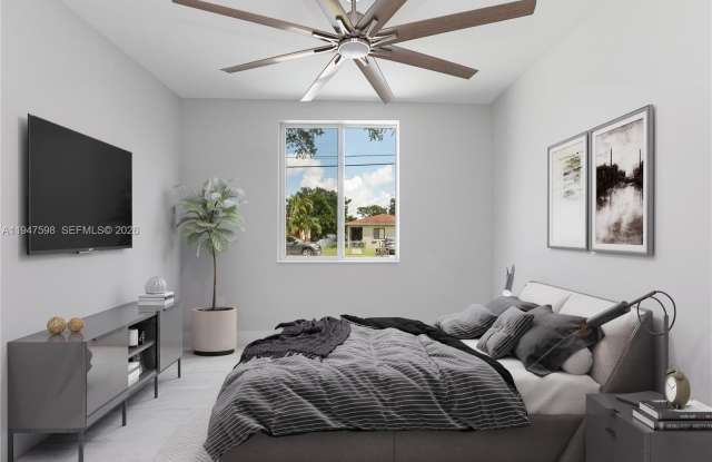 Photo of 2738 NW 48th St