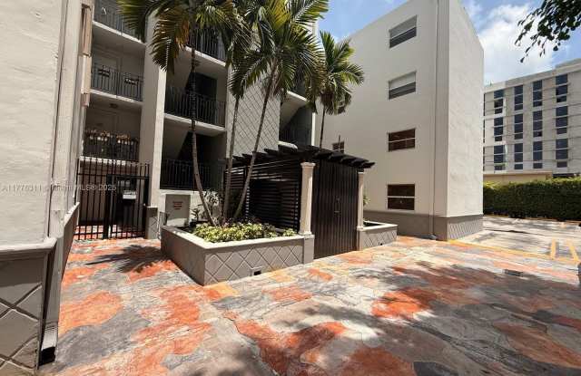 Photo of 444 SW 4th St