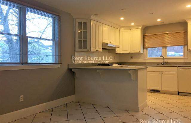 14-16 Crescent St.