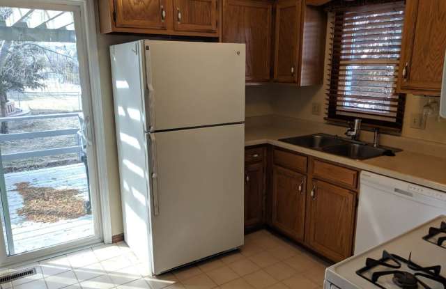 3-Bedroom Tri-Level Home in Hillcrest