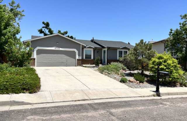 5745 Alturas Drive