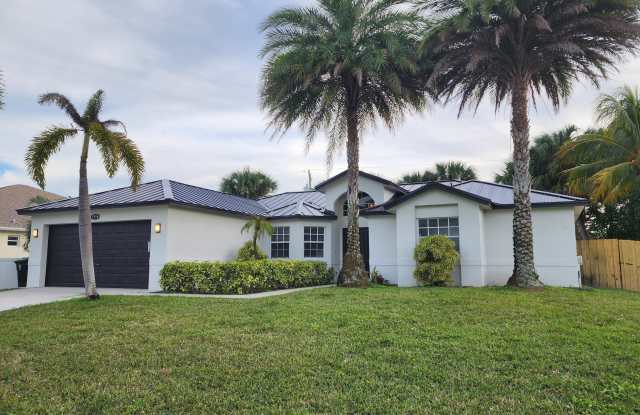 1516 SW Escobar Lane