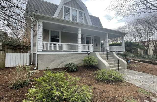 4 Bedroom 3 bathroom House - 114 East Park Drive, Raleigh, NC 27605