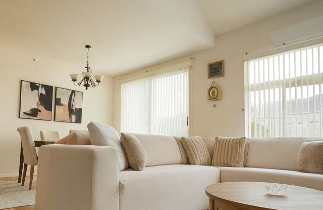 Photo of 1142 East Wilson Avenue