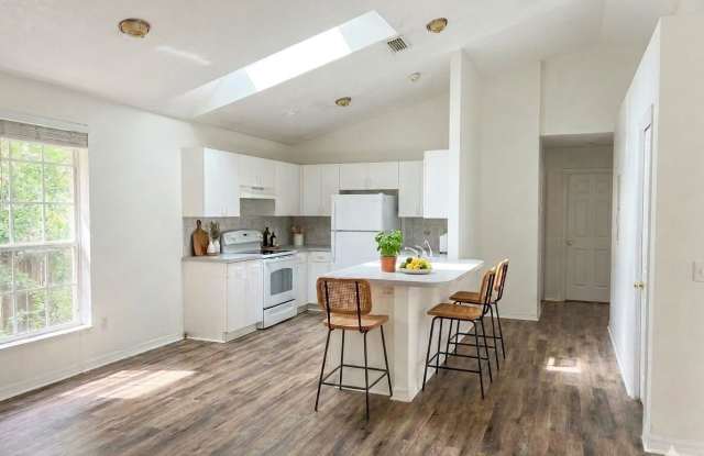 2027 Sw 73rd Street Gnv Fl 32607