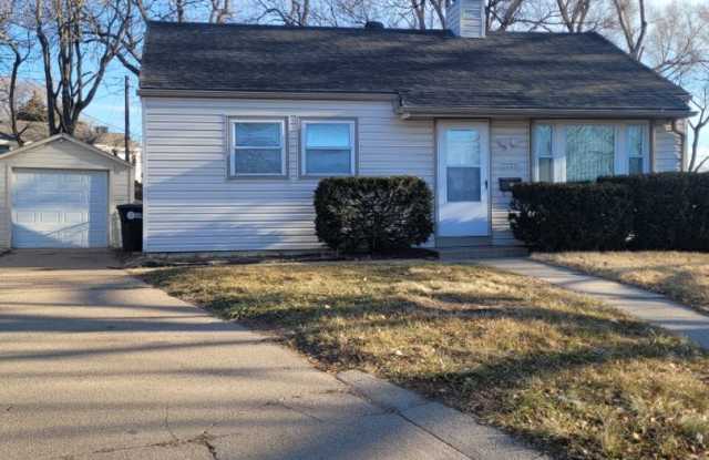 Benson 2 Bedroom House!