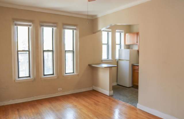 Photo of 5214 South Woodlawn