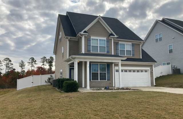 Immaculate 5 Bedrooms, 3.5 Bath Home Located Minutes from Shopping- Easy Commute to Sanford, Ft. Bragg, and surrounding Cities - 120 Bandana Way, Harnett County, NC 28326